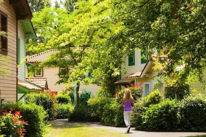 Maison Sur Golf Avec Piscine Chauffee A Lacanau Ocean Kültér fotó